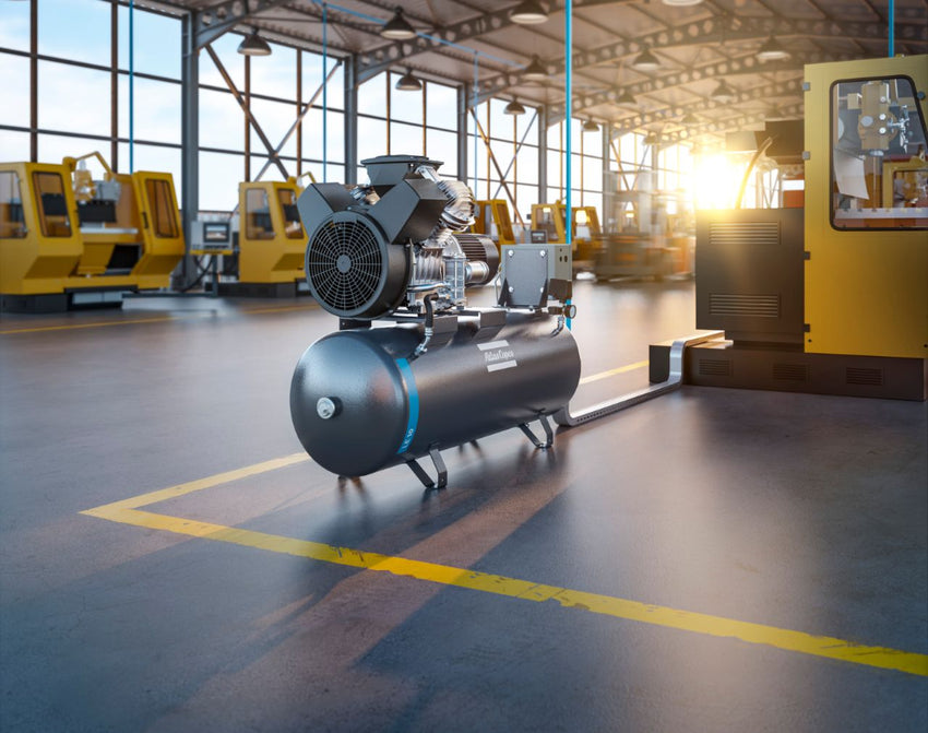 Kolbenkompressor steht in der Werkstatt
