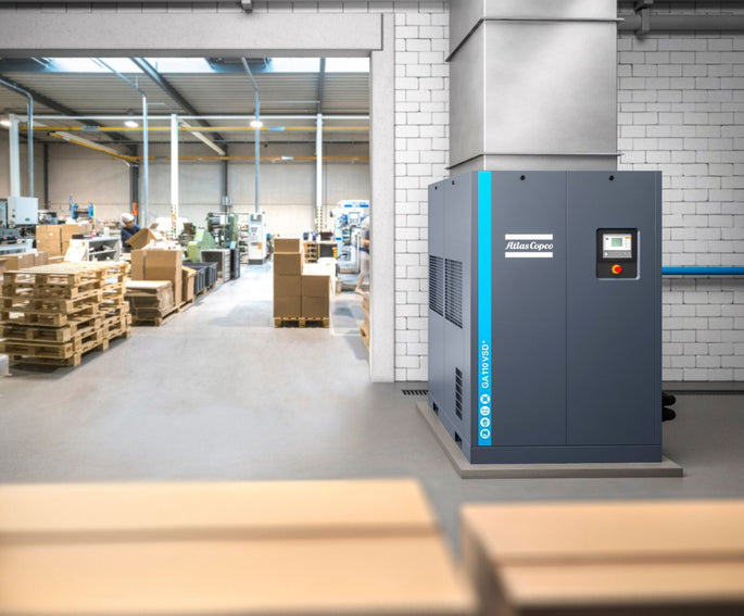 Ein Schraubenkompressor mit Drehzahlregelung um Energie zu sparen.